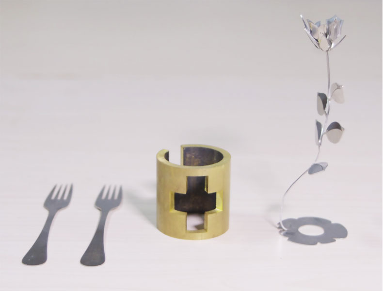 Cut sample display